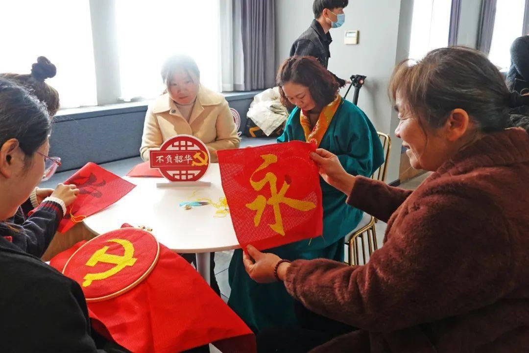 逃出灰绿房